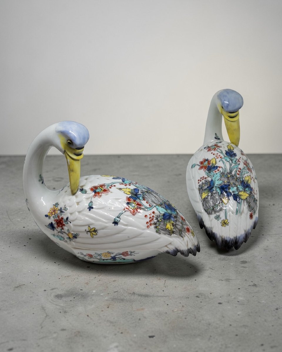 Samson - Paire de cygnes en porcelaine polychrome - France, début du XXe siècle -photo-4